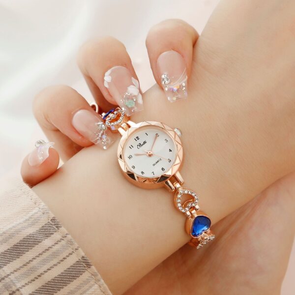 Women's Simple Disc Light Luxury Quartz Bracelet Jewelry Watch - Image 4