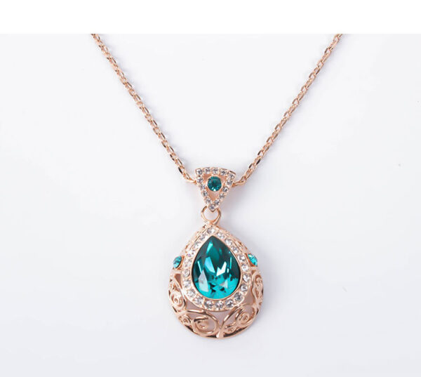 Hollow pattern jewelry set - Image 3