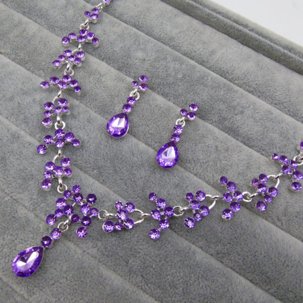 Fashion Shiny Flower Earrings Necklace Set - Image 3