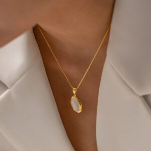 Luxury 18K Gold Plated Stainless Steel Oval Shape White Cat Eye Opal Stone Pendant Necklace