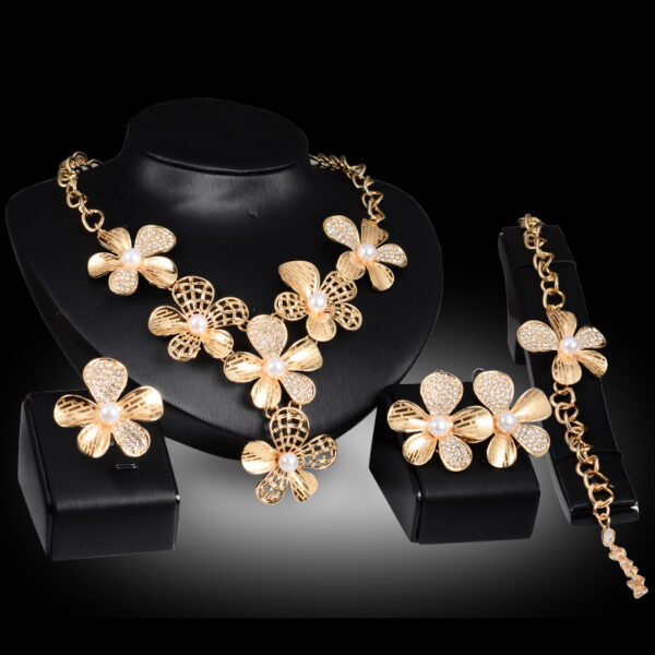 Gold Jewelry Exaggerated Alloy Four-piece Set - Image 3