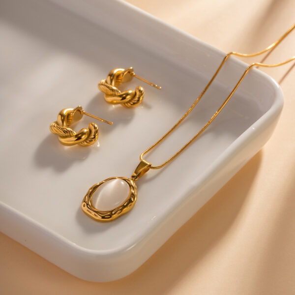 Stainless Steel 18K Gold Plated Natural Stone Pendant Necklace - Image 7