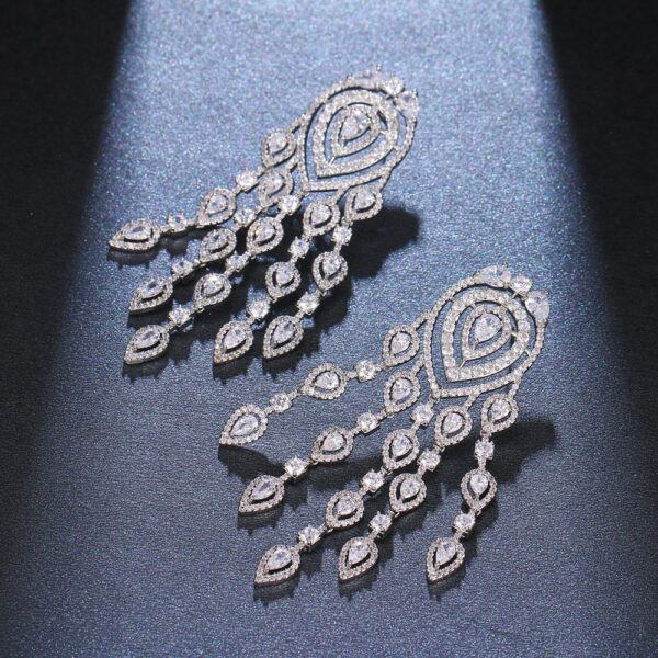 European And American Fashion Long Full Diamond Inlaid Exaggerated Large Earrings - Image 6