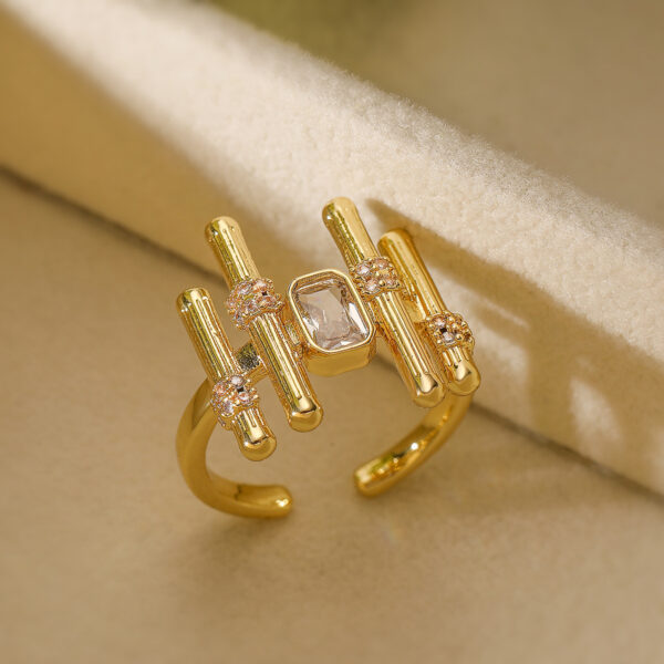 18K Gold Zircon Irregular Geometric Ring - Image 2