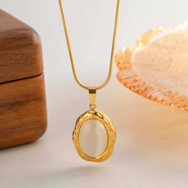 Luxury 18K Gold Plated Stainless Steel Oval Shape White Cat Eye Opal Stone Pendant Necklace - Image 3