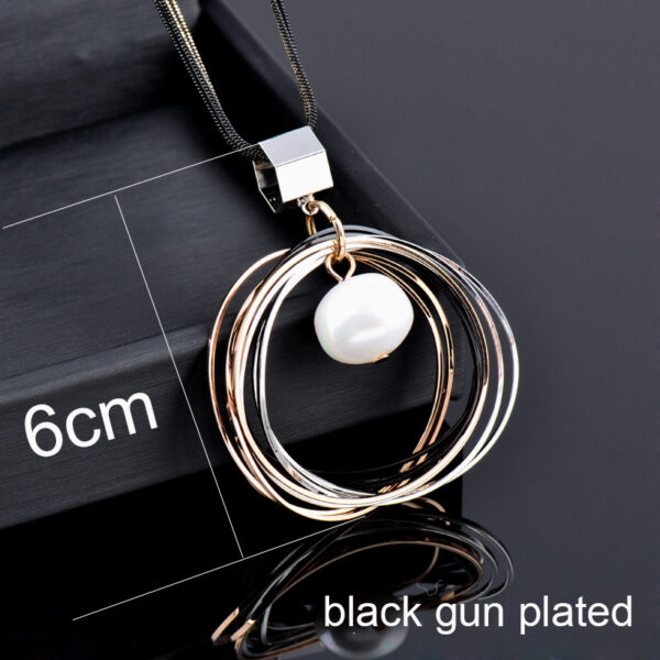 Metal Ring Baroque Pearl Pendant Necklace - Image 6