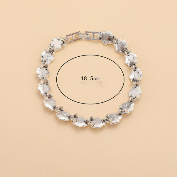 European And American Fashion Retro Camellia One Bracelet Rose Jewelry - Image 4
