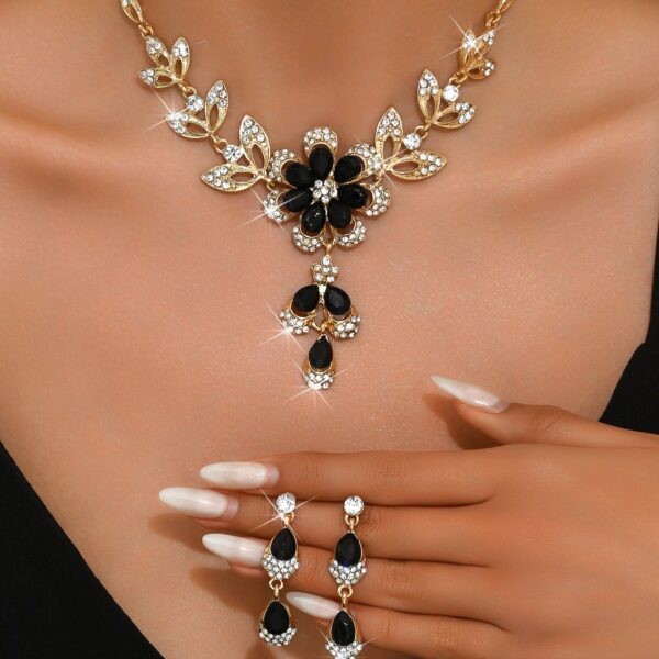 Luxury Fashion Water Drop Flower Necklace