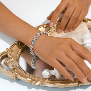 European And American Fashion Retro Camellia One Bracelet Rose Jewelry