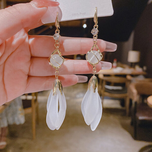 Butterfly Tassels Long Cool Wind Earrings - Image 8