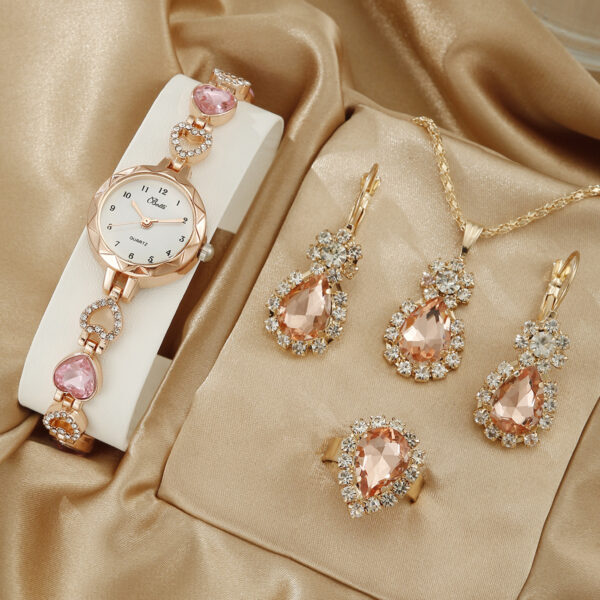 Women's Simple Disc Light Luxury Quartz Bracelet Jewelry Watch - Image 5