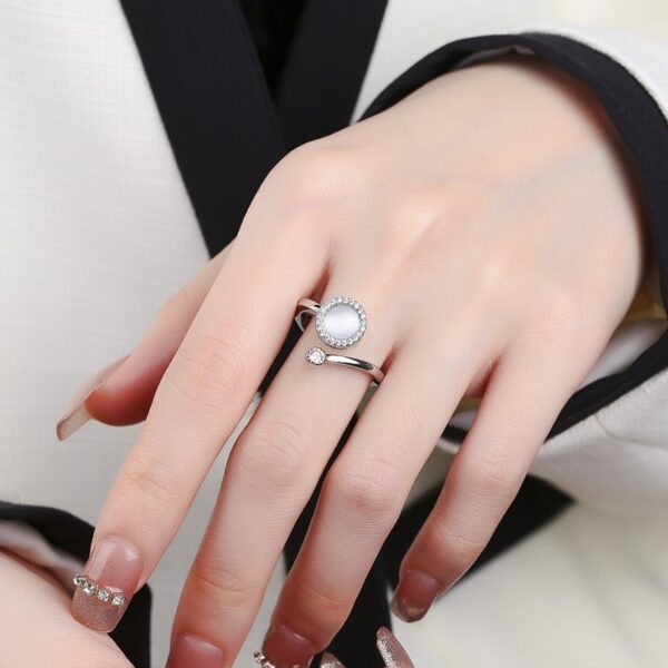 Women's Fashion Can Be Rotatable Ring - Image 9