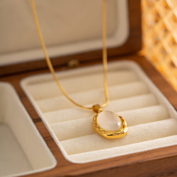 Luxury 18K Gold Plated Stainless Steel Oval Shape White Cat Eye Opal Stone Pendant Necklace - Image 6