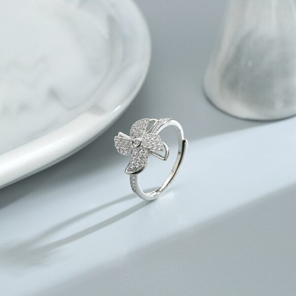 Luxury Cubic Zirconia Windmill Rings Rotating Fashion Jewelry  Creative Finger Spinning Ring