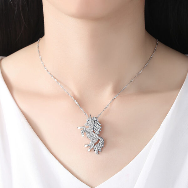 South Korea Tianma Heavy Industry Zircon Pendant Necklace - Image 6